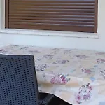 Gorgeous In Apartmán New Translation